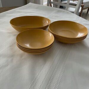 Vintage Oneida Melamine MCM Harvest Gold Set of bowls and serving bowl